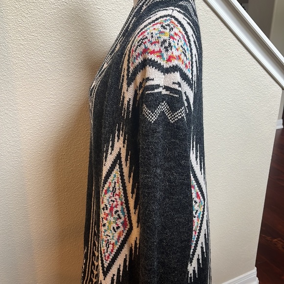 Native Print Cardigan - Picture 6 of 11